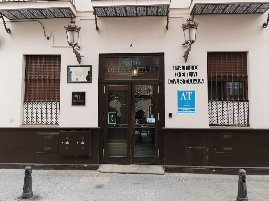 Apartamento Con Encanto En Patio Sevillano Exterior foto